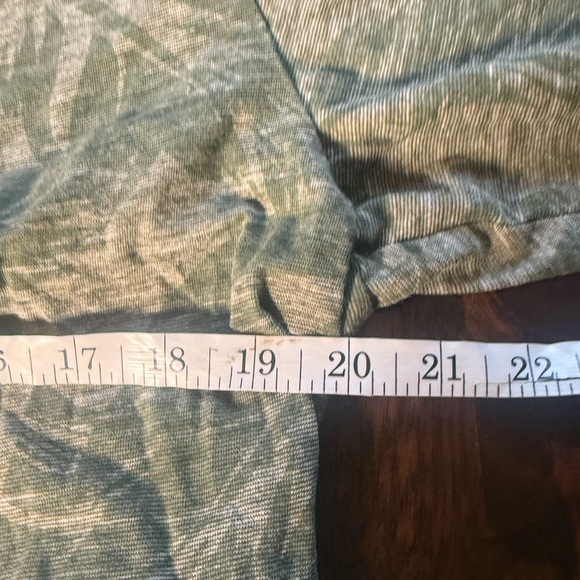 Weatherproof Vintage micro stripe slub jersey large palm leaf all over plant - Picture 9 of 10